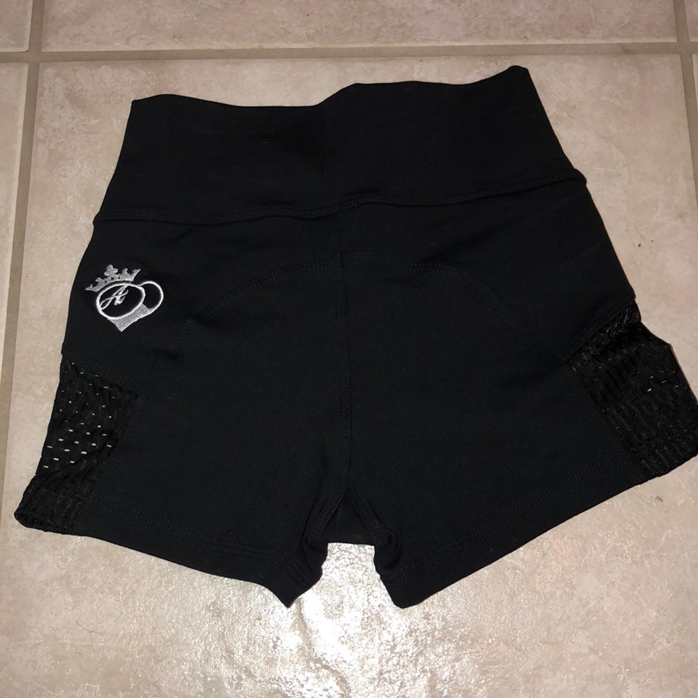 👑 Amanda Latona Booty Queen Shorts🍑